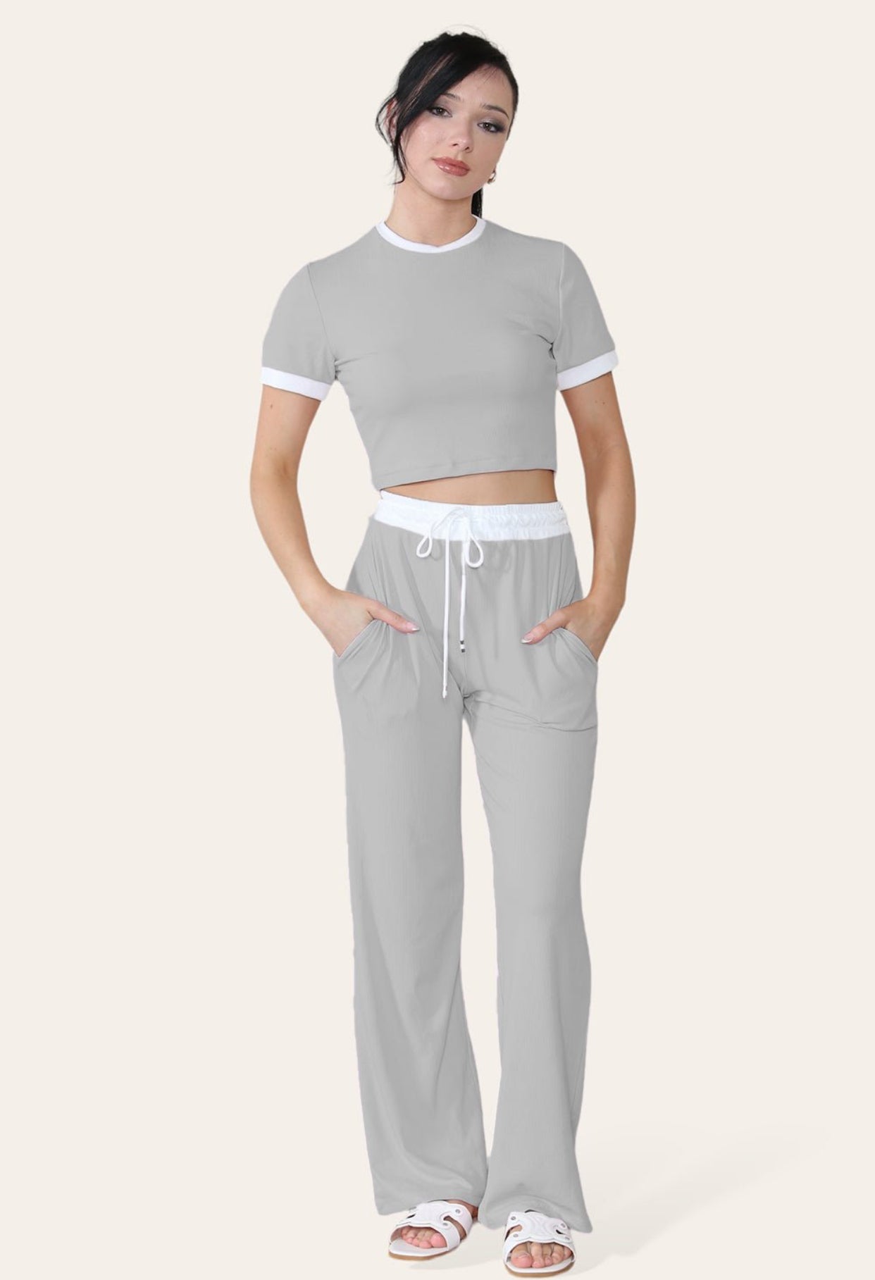 Ribbed Contrast Wide Leg Flared Trousers And Top Loungewear
TRS Cropped Set