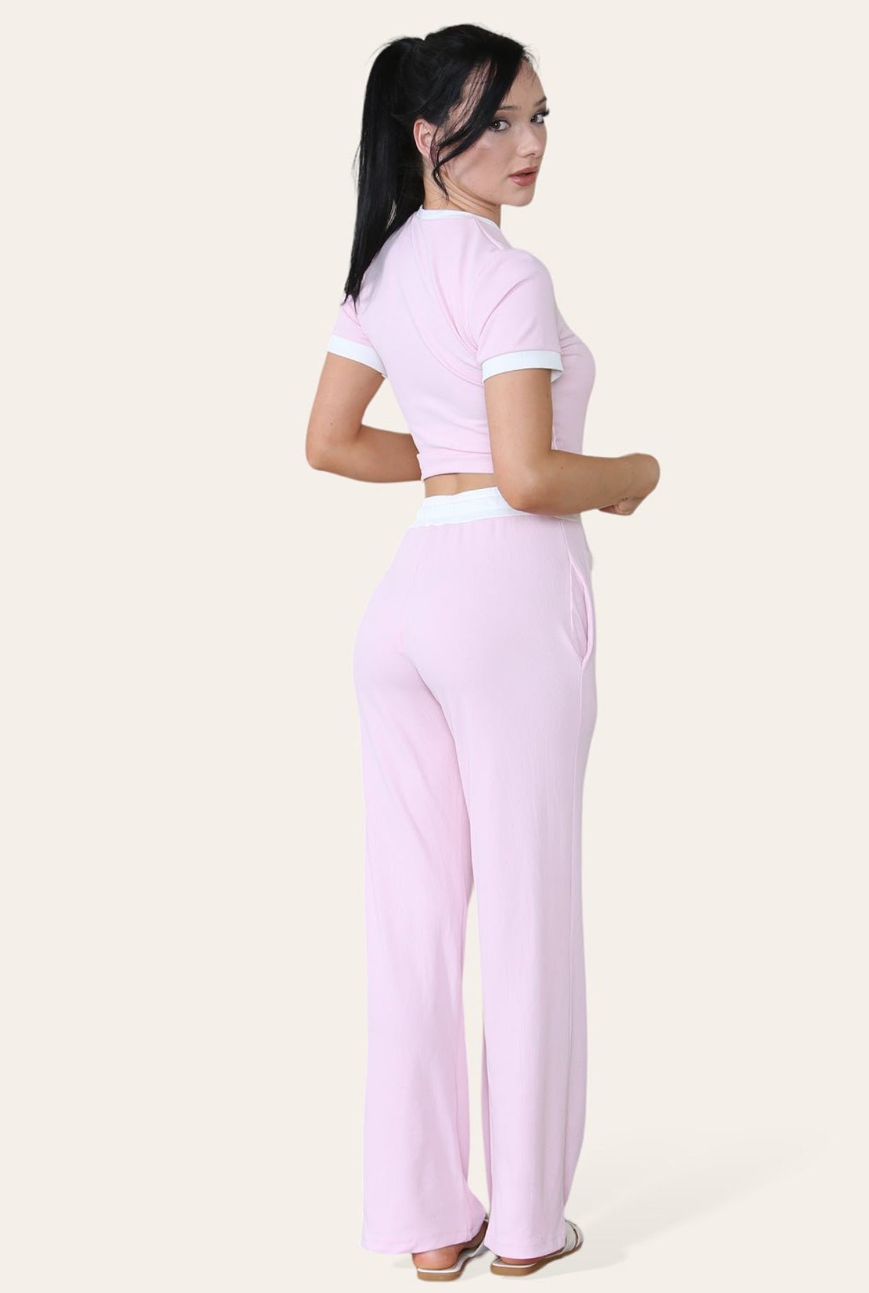 Ribbed Contrast Wide Leg Flared Trousers And Top Loungewear
TRS Cropped Set