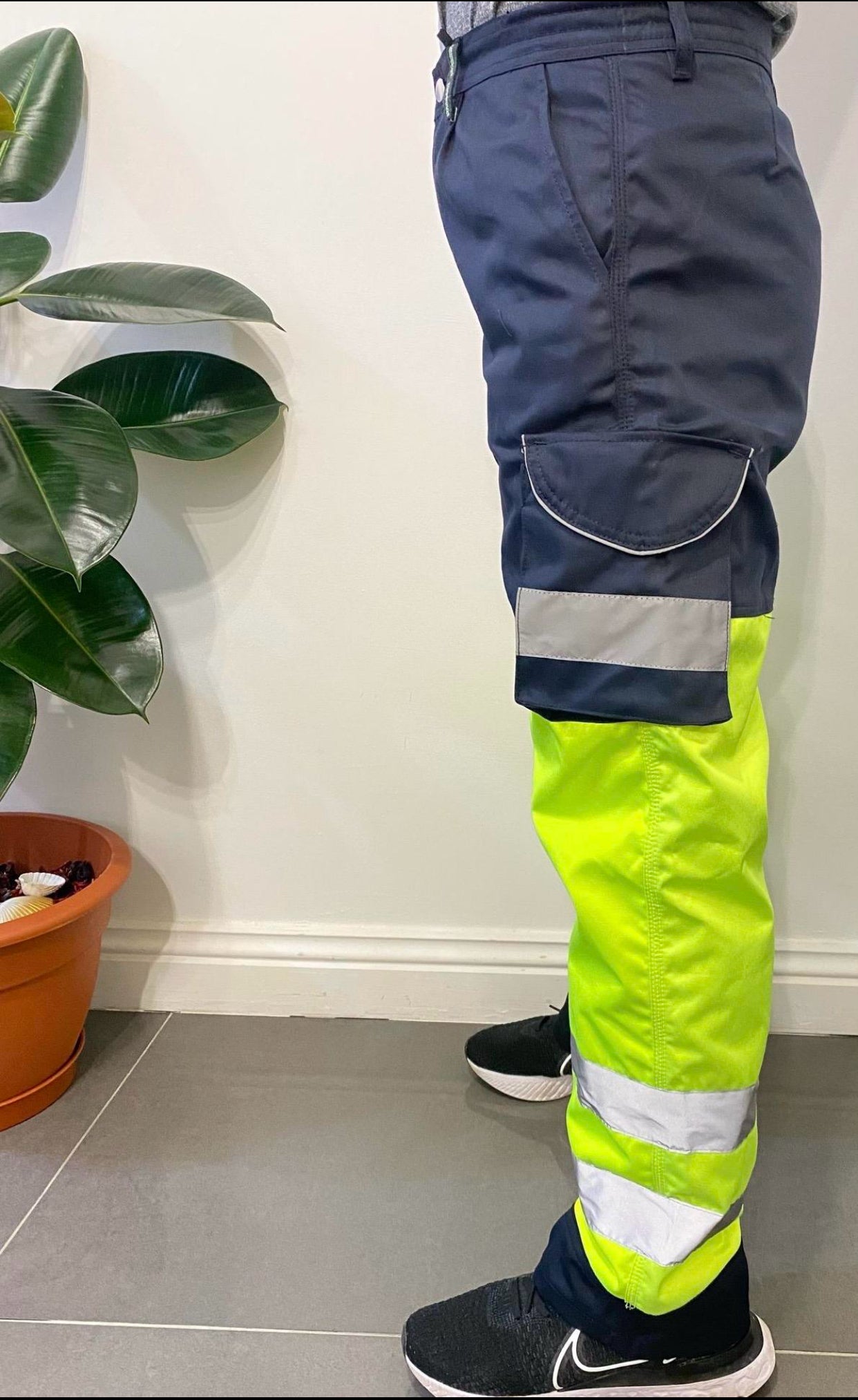 Mens Hi-Viz Visibility Bottoms Safety Pants Work Cargo Stripe Trousers Joggers Menswear