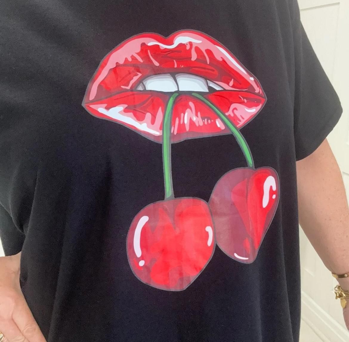 Women’s Ladies short Sleeve Cherry Lips Print Round Neck OverSized Baggy T-Shirt Top